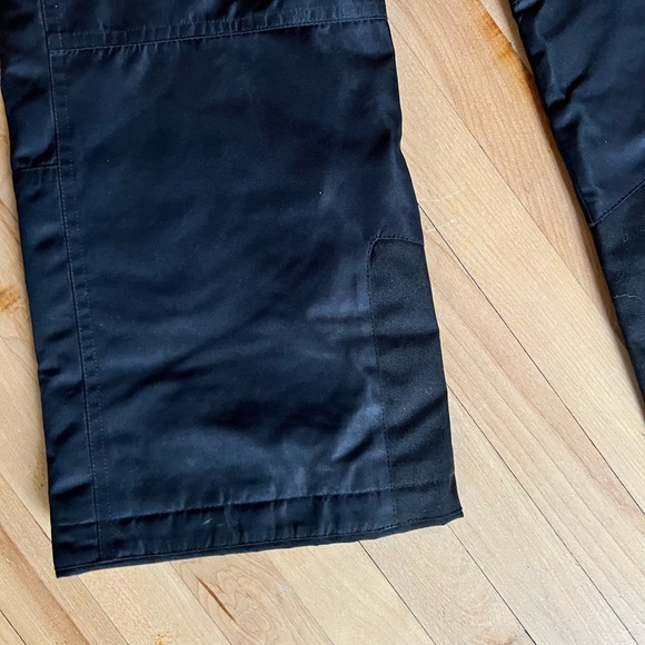 Obermeyer kids size small black snow pants, like new condition. - Picture 5 of 8